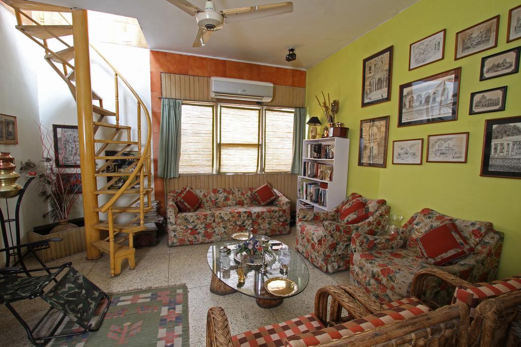 Nina Kochhar'S Homestay นิวเดลี ภายนอก รูปภาพ